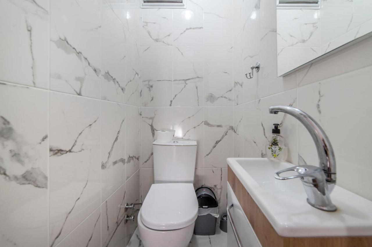 Centrally Located 2 Bedroom Apt With Netflix Bursa Eksteriør bilde