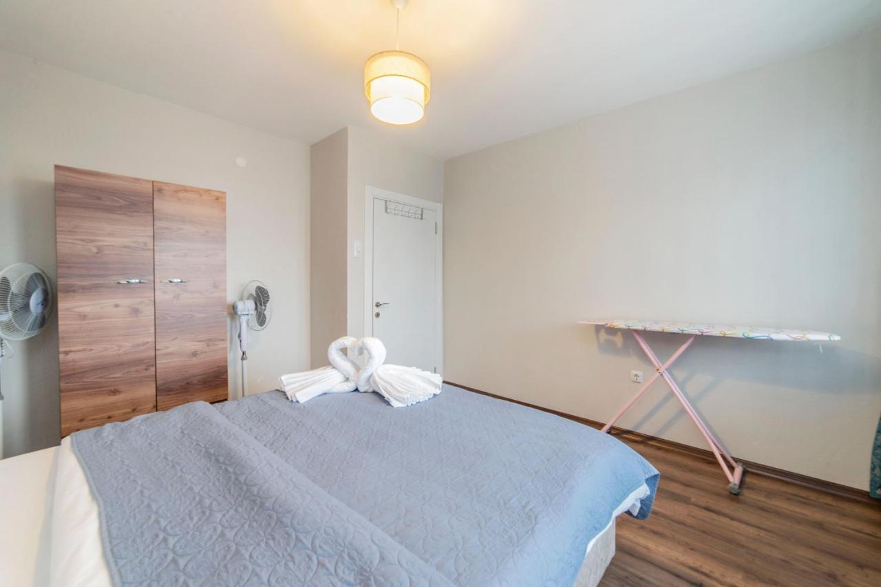 Centrally Located 2 Bedroom Apt With Netflix Bursa Eksteriør bilde