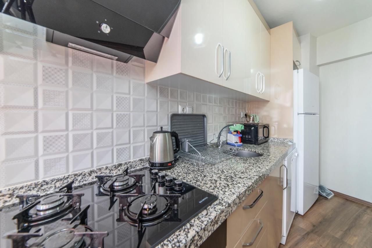 Centrally Located 2 Bedroom Apt With Netflix Bursa Eksteriør bilde