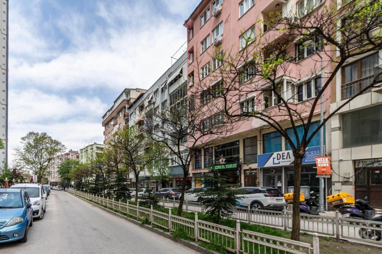 Centrally Located 2 Bedroom Apt With Netflix Bursa Eksteriør bilde