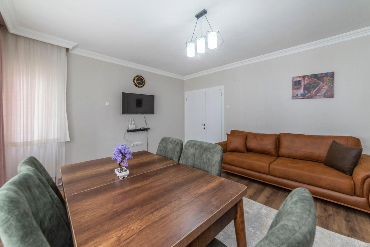 Centrally Located 2 Bedroom Apt With Netflix Bursa Eksteriør bilde