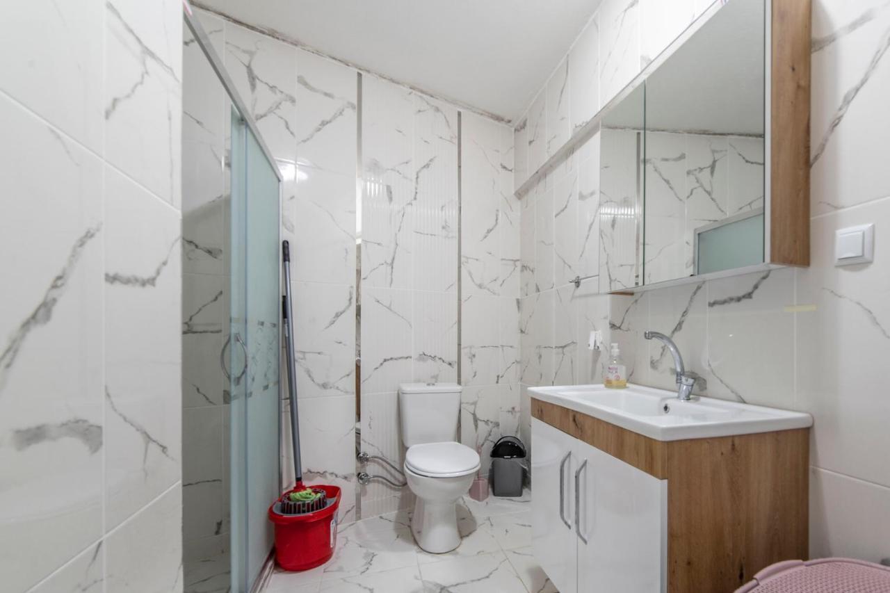 Centrally Located 2 Bedroom Apt With Netflix Bursa Eksteriør bilde