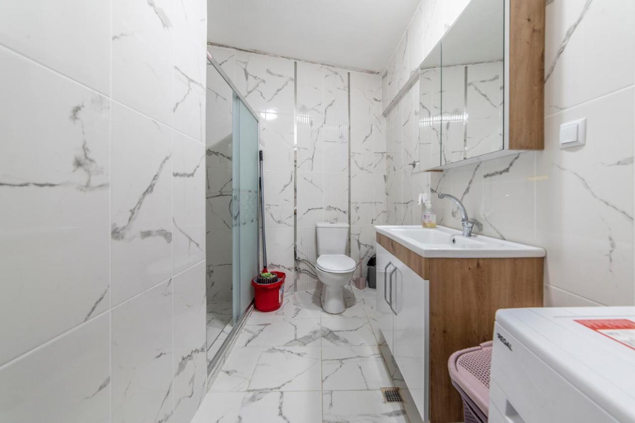 Centrally Located 2 Bedroom Apt With Netflix Bursa Eksteriør bilde